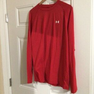 Under Armor red L men’s heat gear long sleeve golf shirt